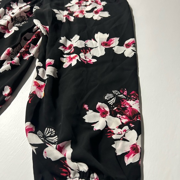 Torrid women’s size 4X Georgette, floral, print, cold, shoulder top - Picture 9 of 12